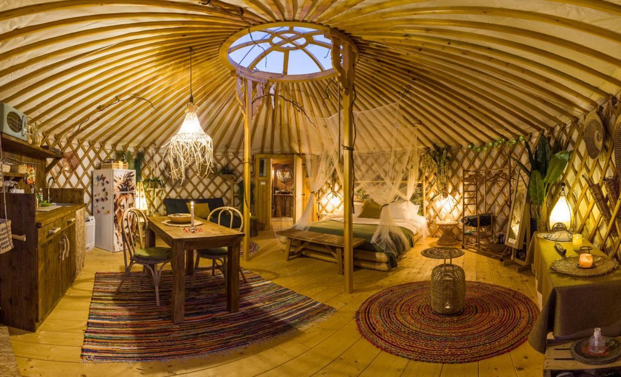 2 Cuori E 1 Yurta Glamping In Tuscany - Adults Only Ашяно Екстер'єр фото